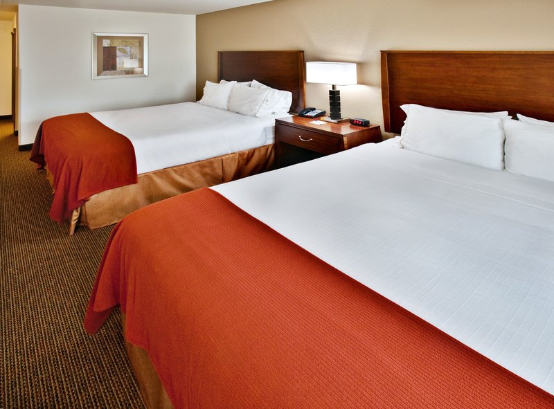 HOLIDAY INN EXP STES DUBUQUE