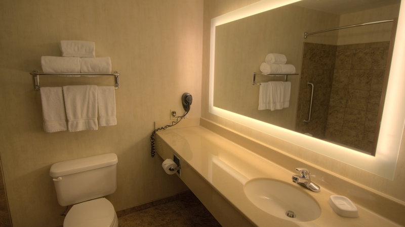 HOLIDAY INN EXP STES SIOUX CTR
