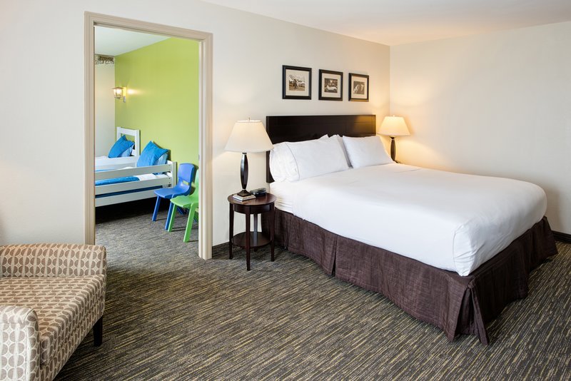 HOLIDAY INN EXP STES ANDOVER