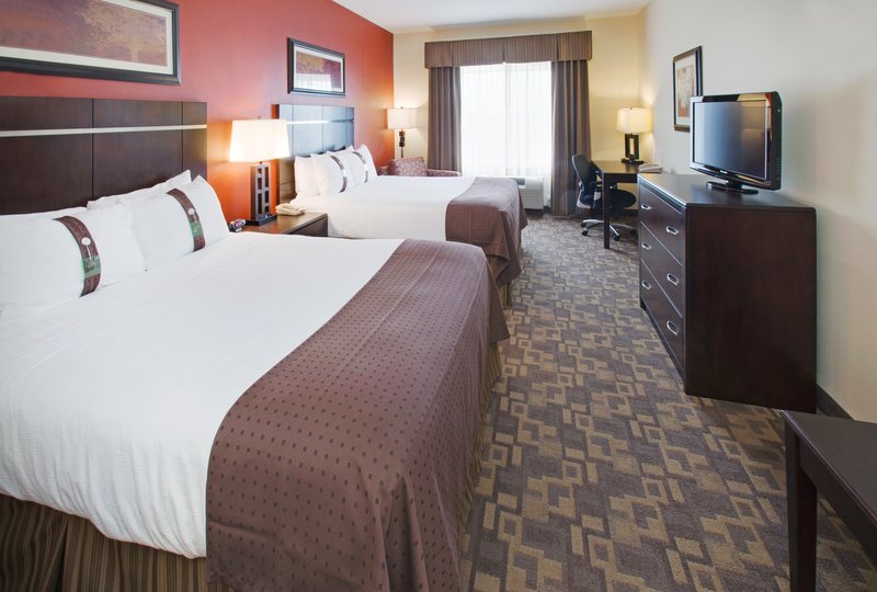 2 QUEEN BEDS NONSMOKING