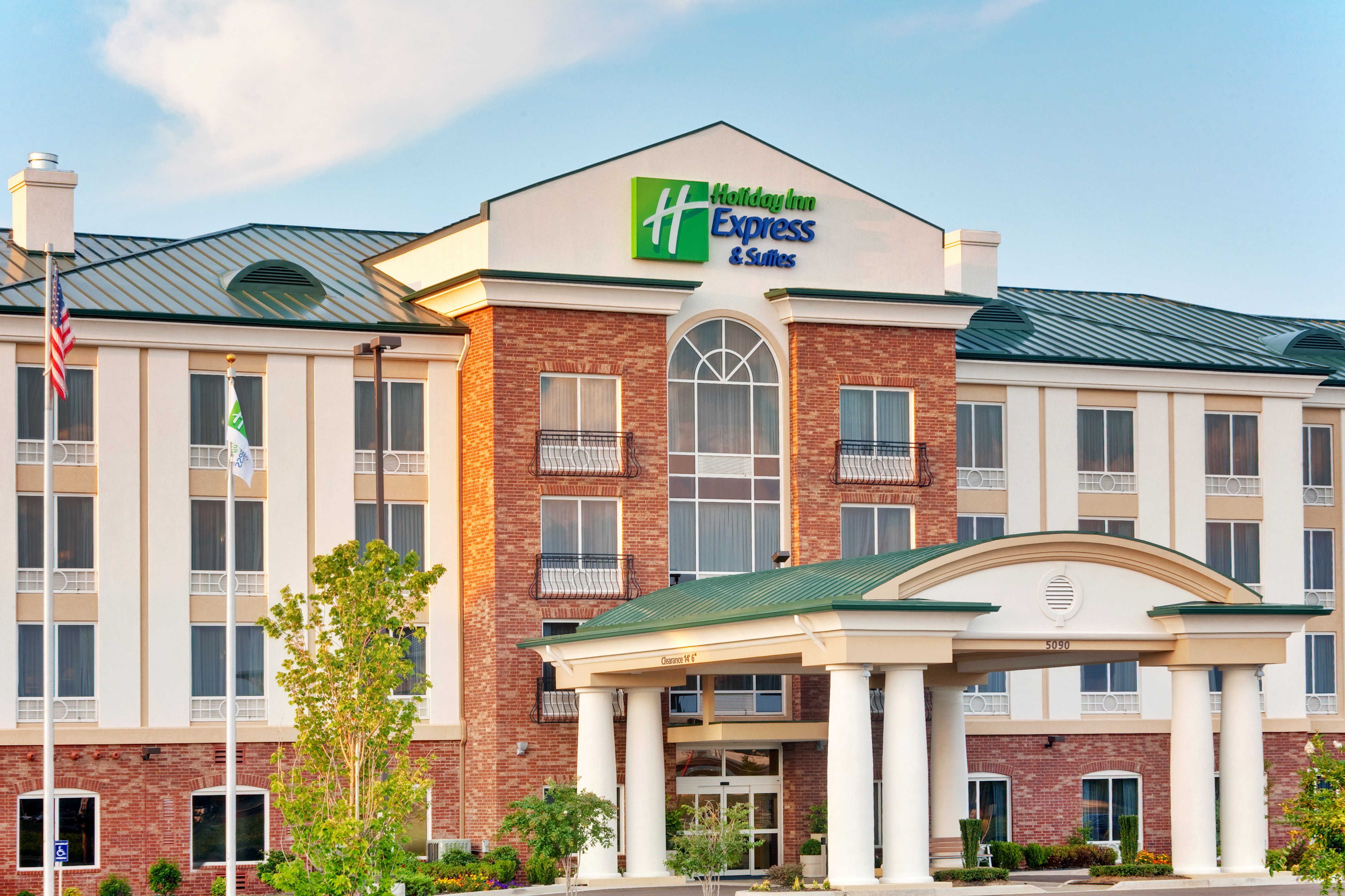 Holiday Inn Express Millington