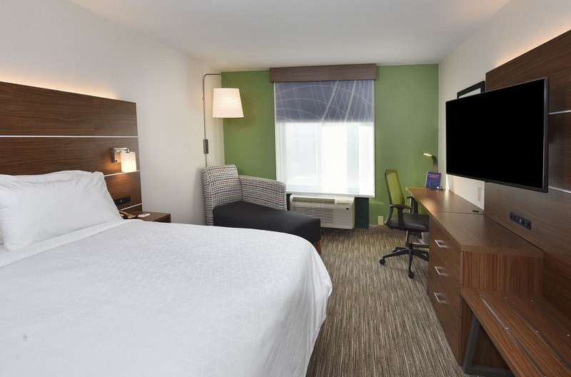 HOLIDAY INN EXPRESS SELMA