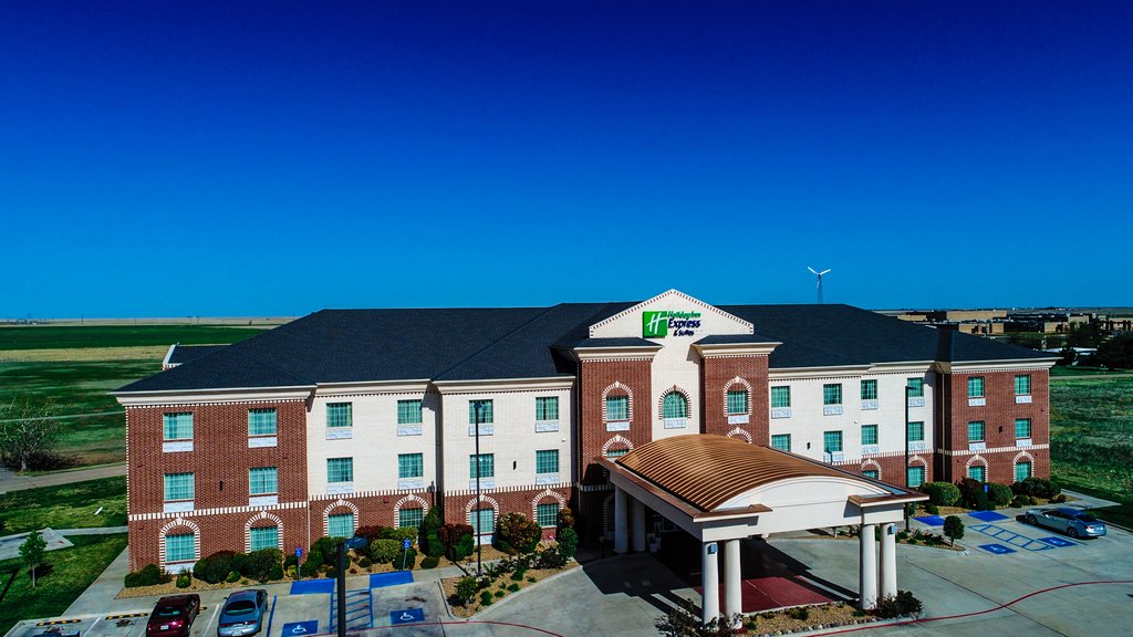 Welcome to our Holiday Inn Express in Pampa, Texas.