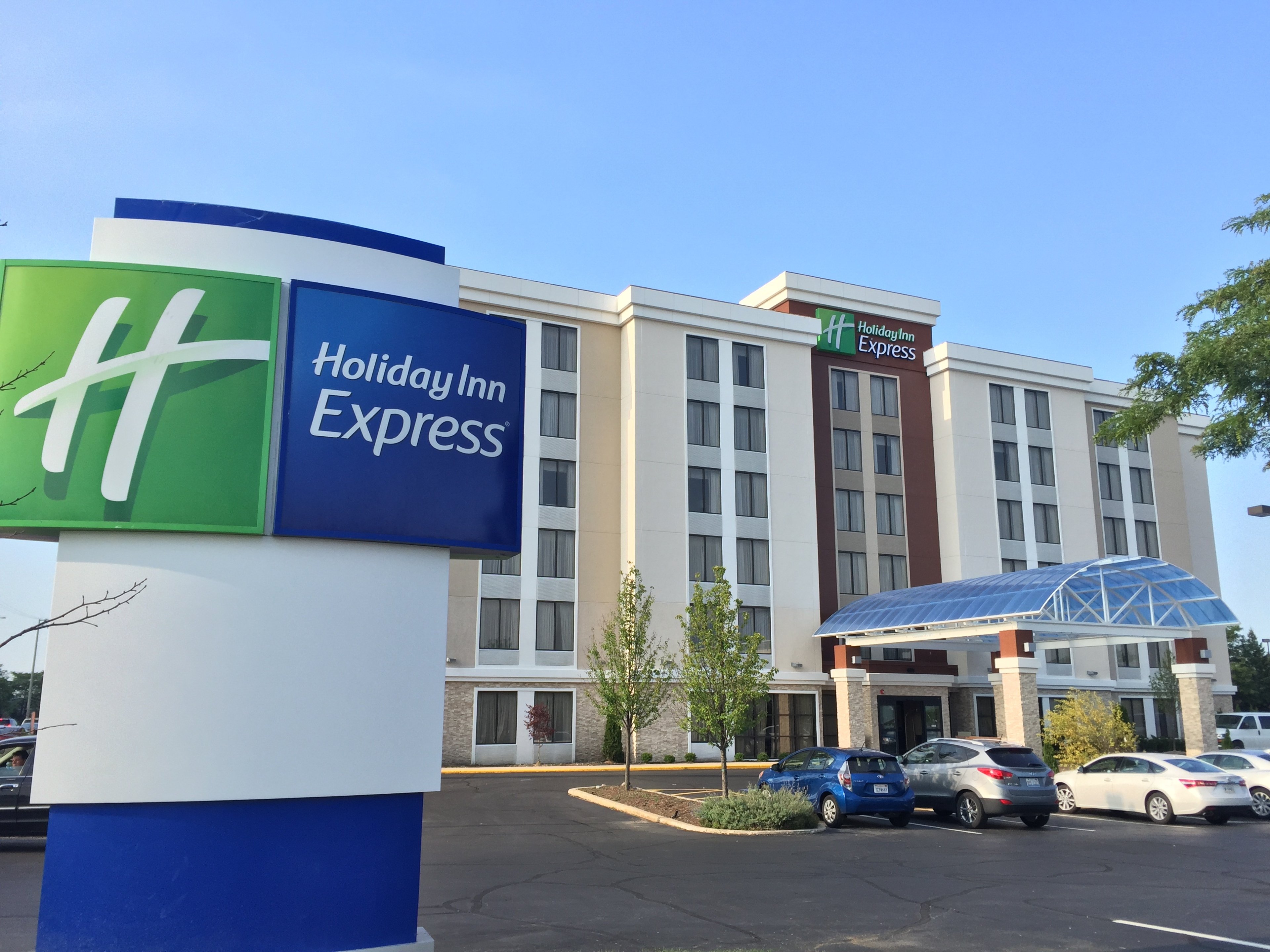 Holiday Inn Express Arlington Heights
