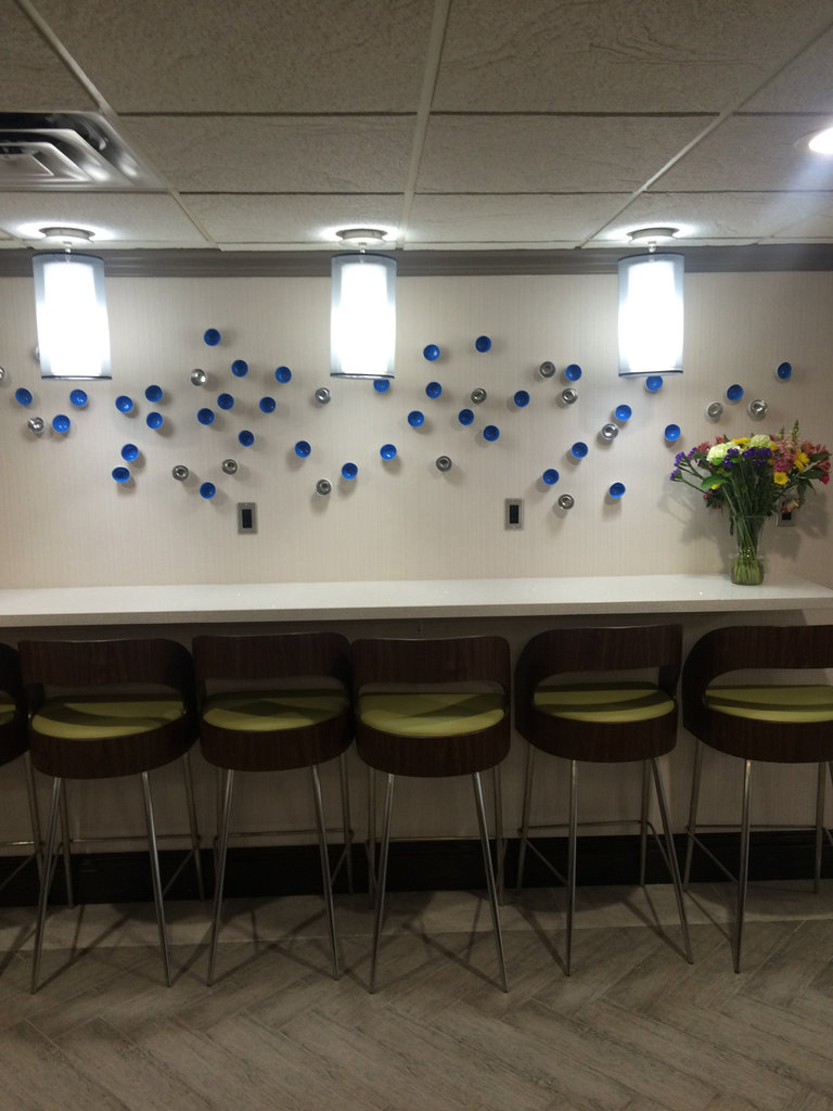 Holiday Inn Express & Suites FAYETTEVILLE-UNIV OF AR AREA, Washington