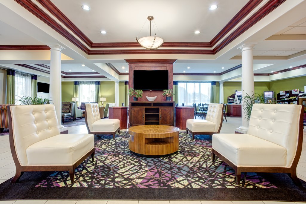 Holiday Inn Express & Suites Raceland Hwy 90 Lobby Lounge