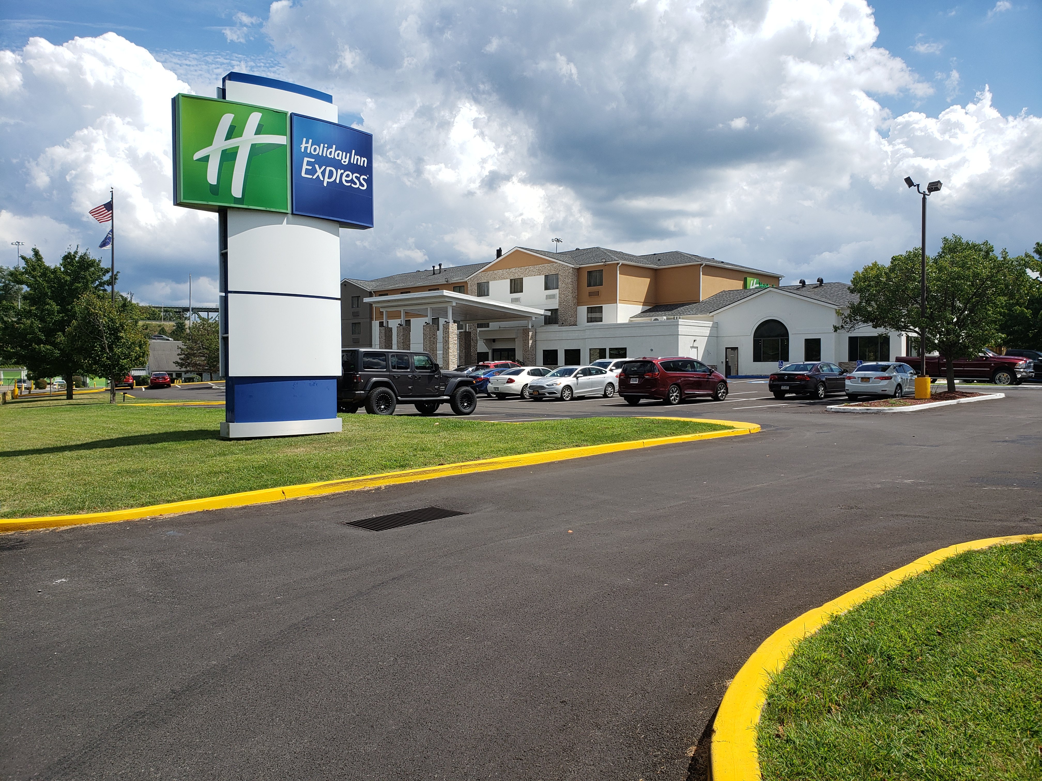 Holiday Inn Express Pittsburgh-North