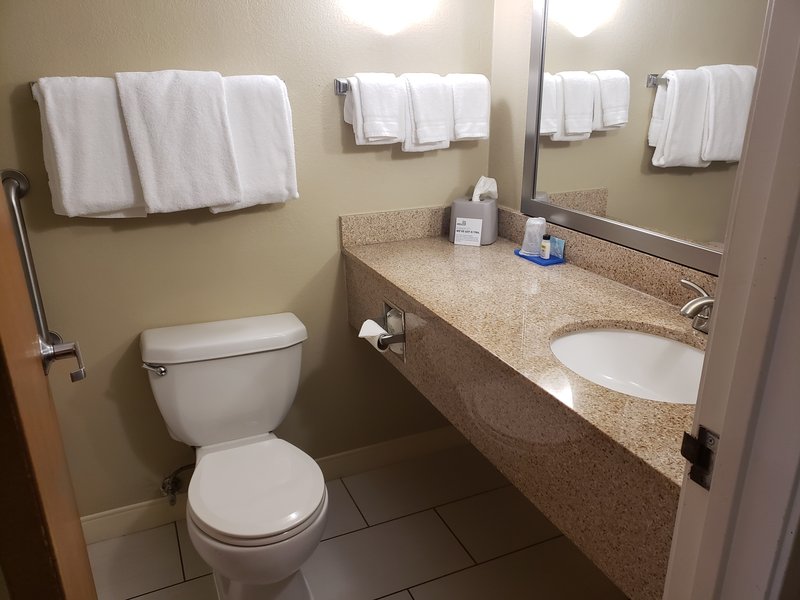 HOLIDAY INN EXP NORTH