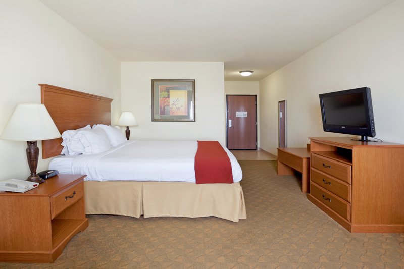 HOLIDAY INN EXP STES ZAPATA