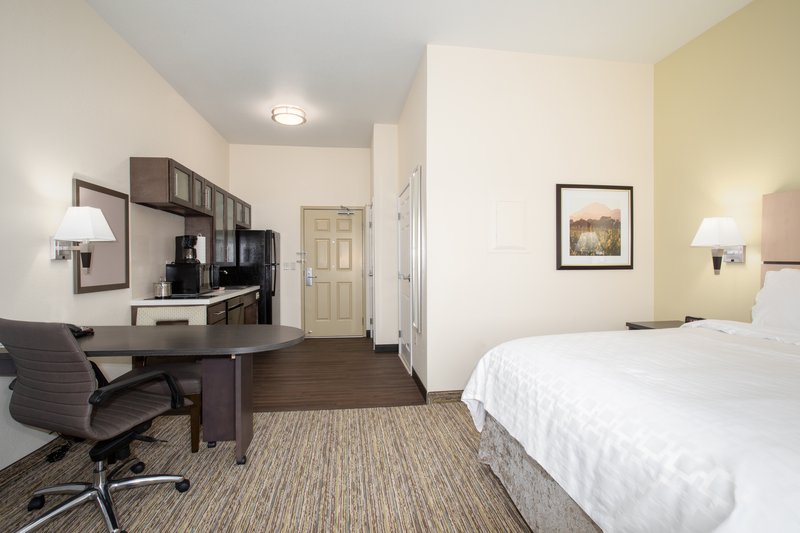 CANDLEWOOD SUITES CHEYENNE