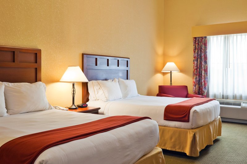 2 QUEEN BEDS NONSMOKING