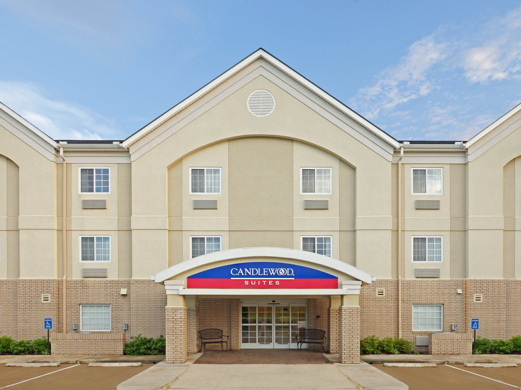 Welcome to Our Hotel in Conway, AR.