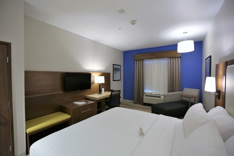 Holiday Inn Express and Suites Houston NW – Hwy 290 Cypress