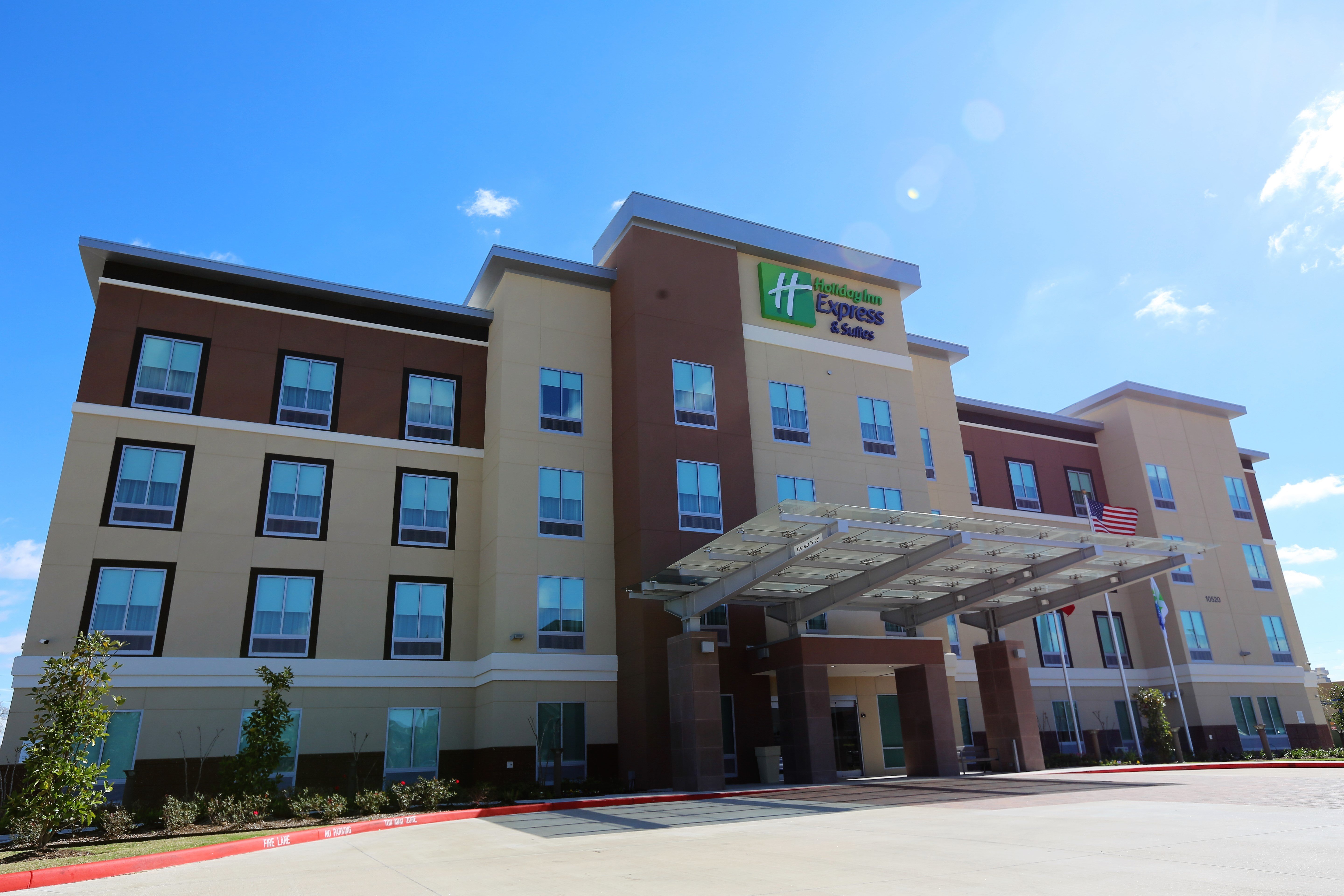 Holiday Inn Express & Suites Hwy 290