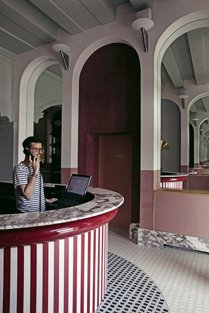 Guest photo