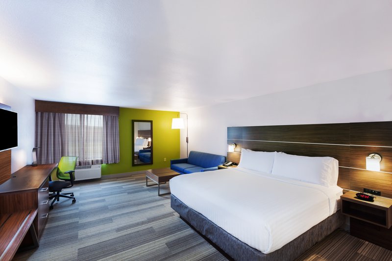 HOLIDAY INN EXP STES LEWISVILL
