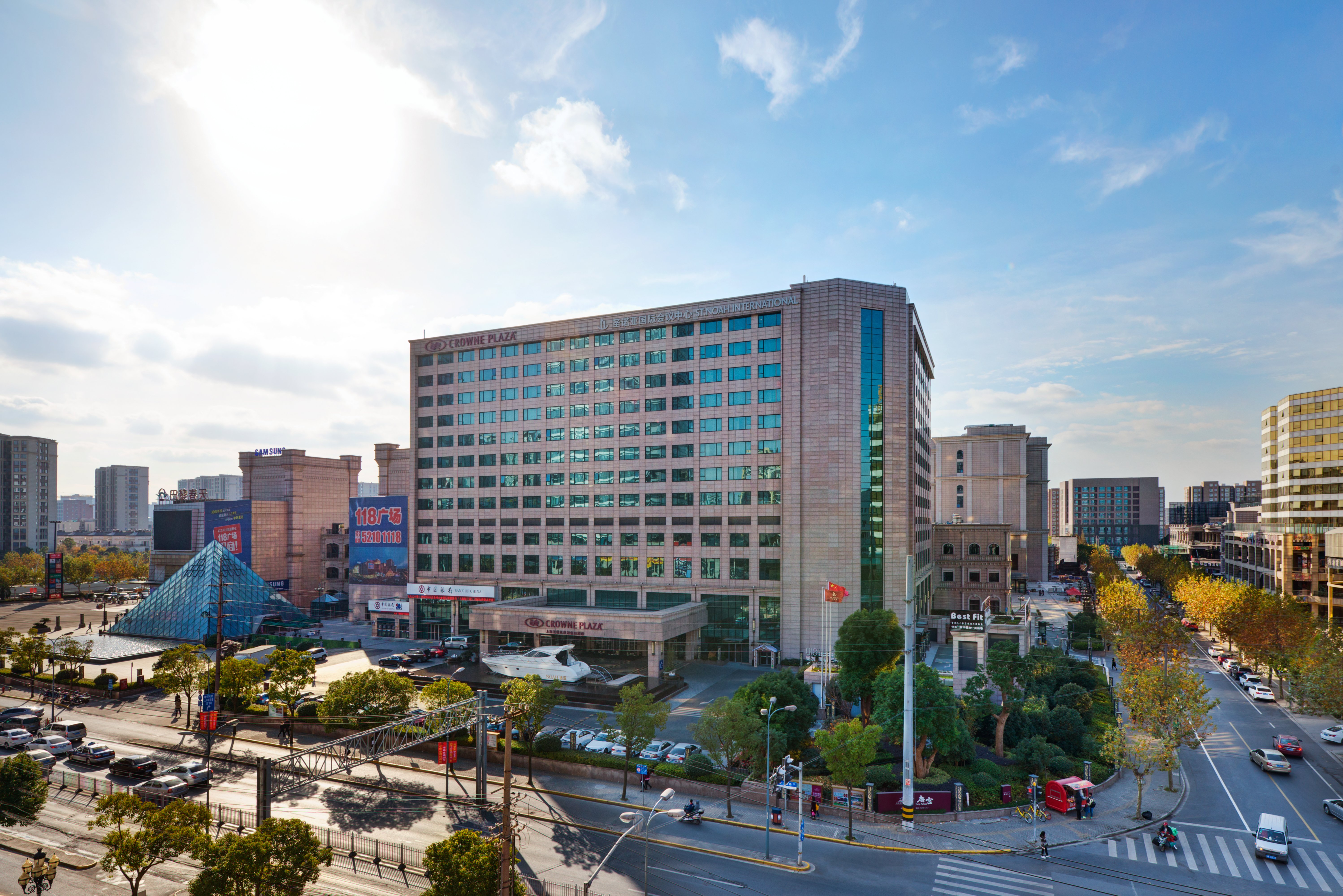 Crowne Plaza Shanghai Noah Square