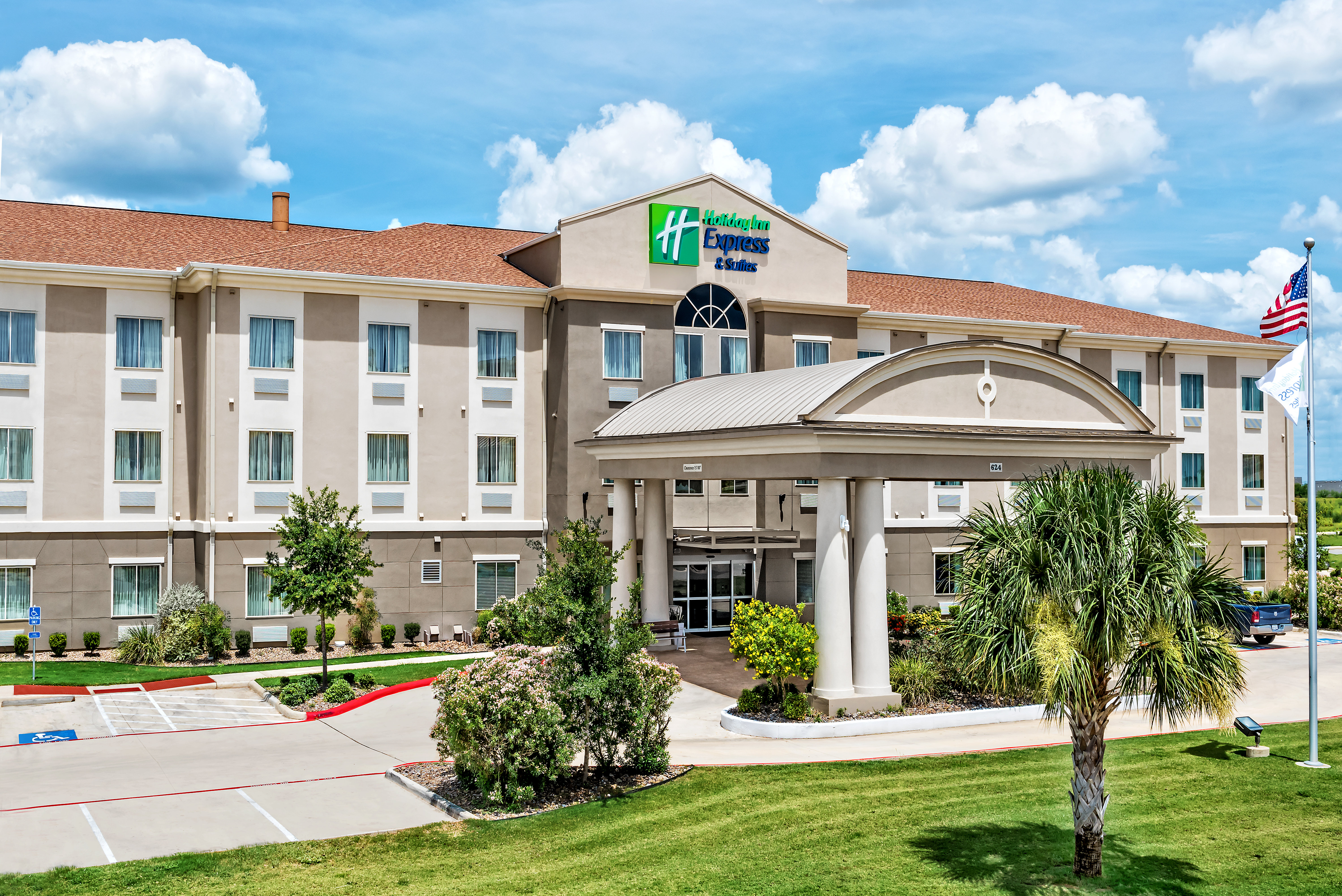 Holiday Inn Express Suites Cotulla