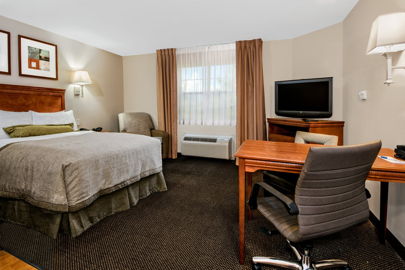 CANDLEWOOD SUITES GALVESTON