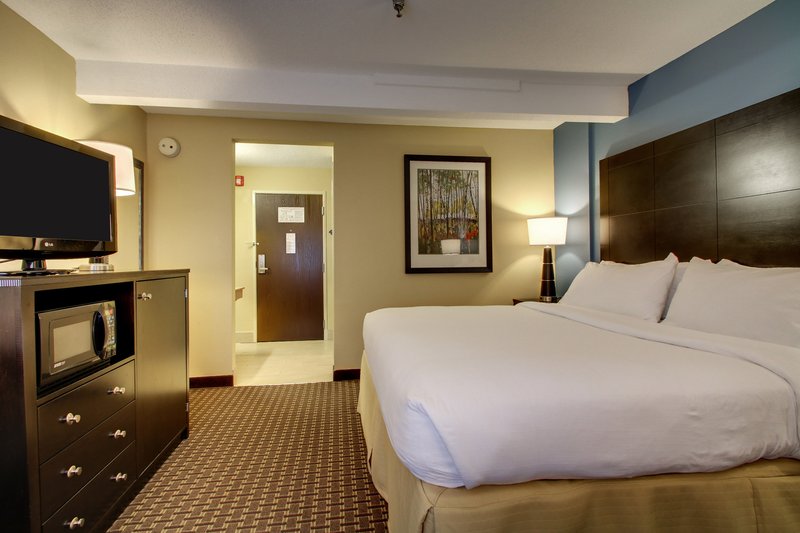 HOLIDAY INN EXP FT CAMPBELL