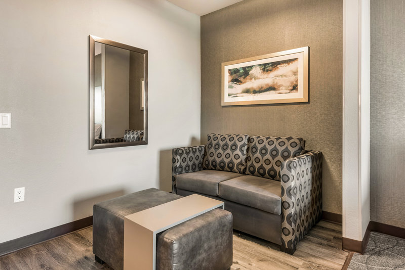Holiday Inn Hotel and Suites Silicon Valley – Milpitas