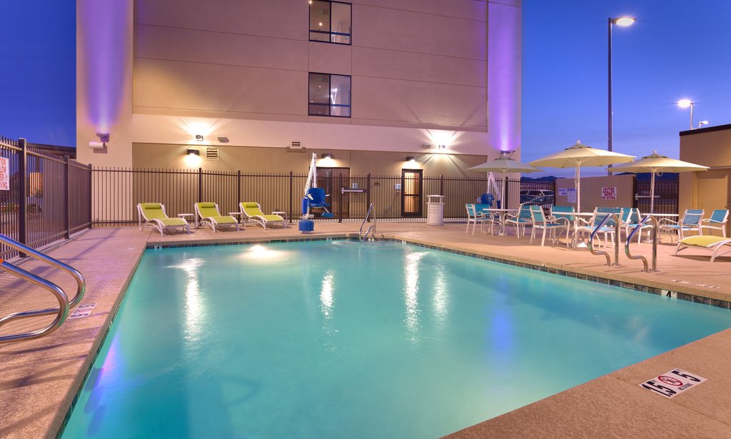 5ft Outdoor Heated Swimng pool