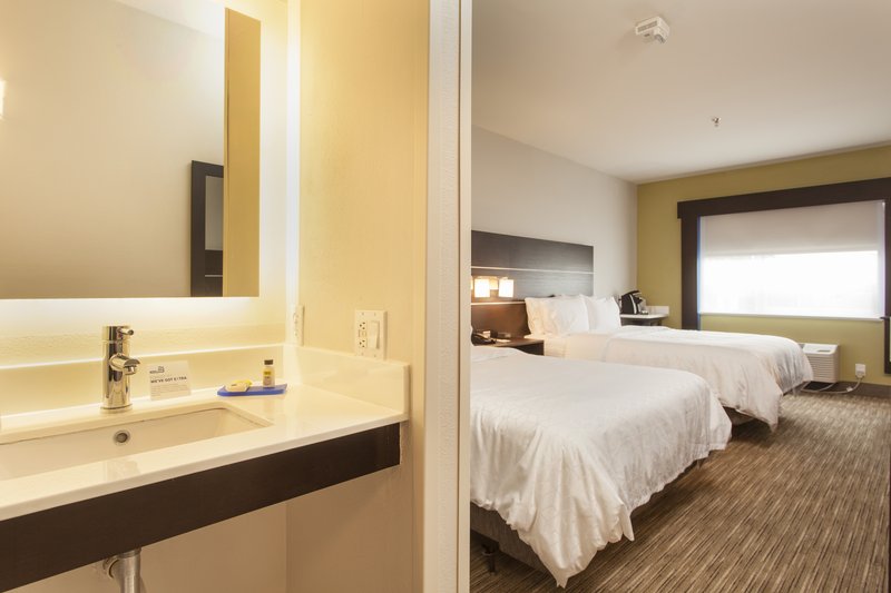 Holiday Inn Express and Suites Santa Fe