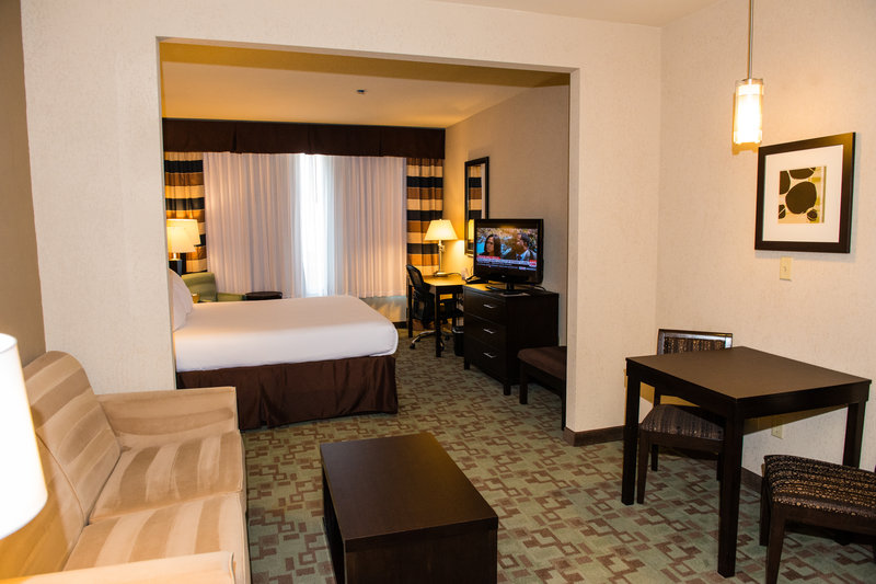Holiday Inn Express and Suites Houston NW Beltway 8-West Road