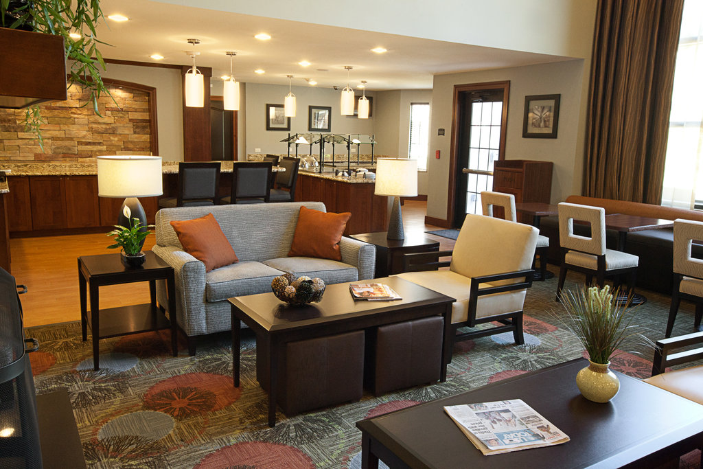Guest Dining Lounge