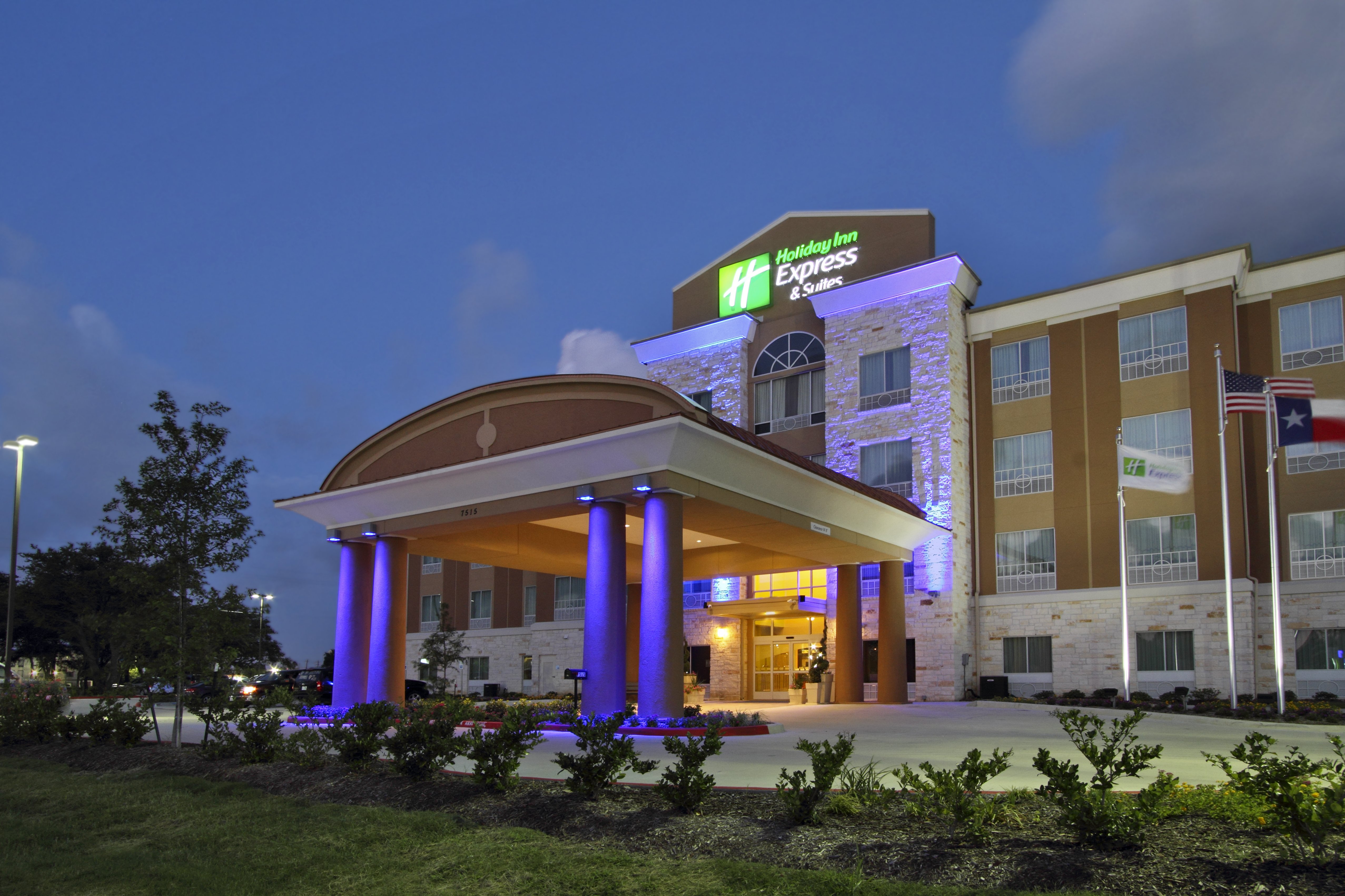 Holiday Inn Express & Suites Baytown