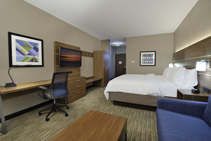 Holiday Inn Express and Suites Dallas-Frisco NW Toyota Stdm