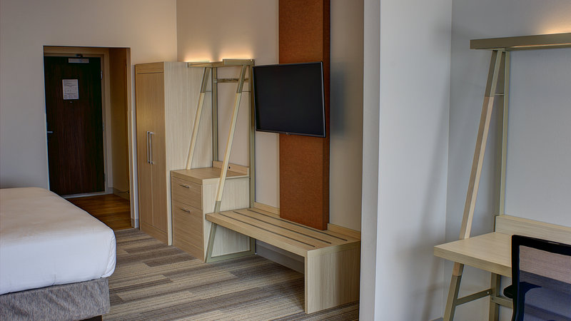 Holiday Inn Express and Suites SPENCER