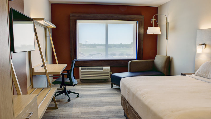 Holiday Inn Express and Suites SPENCER