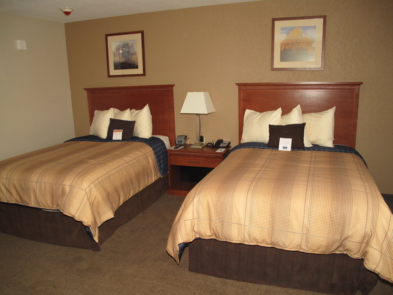 STUDIO SUITE 2 DOUBLE BEDS NONSMOKING