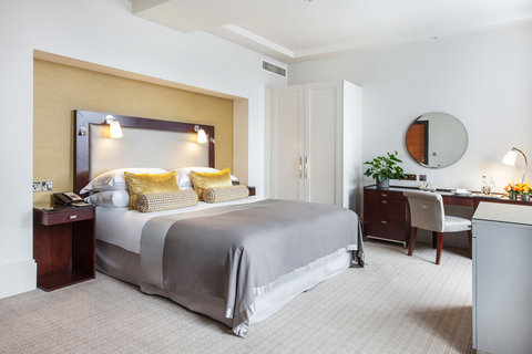 Kings Junior Suite Bedroom