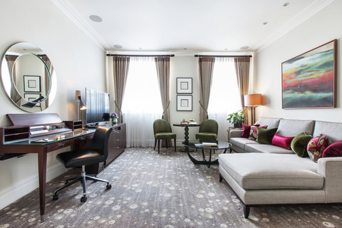 Minsters Deluxe One Bedroom Suite Living Room