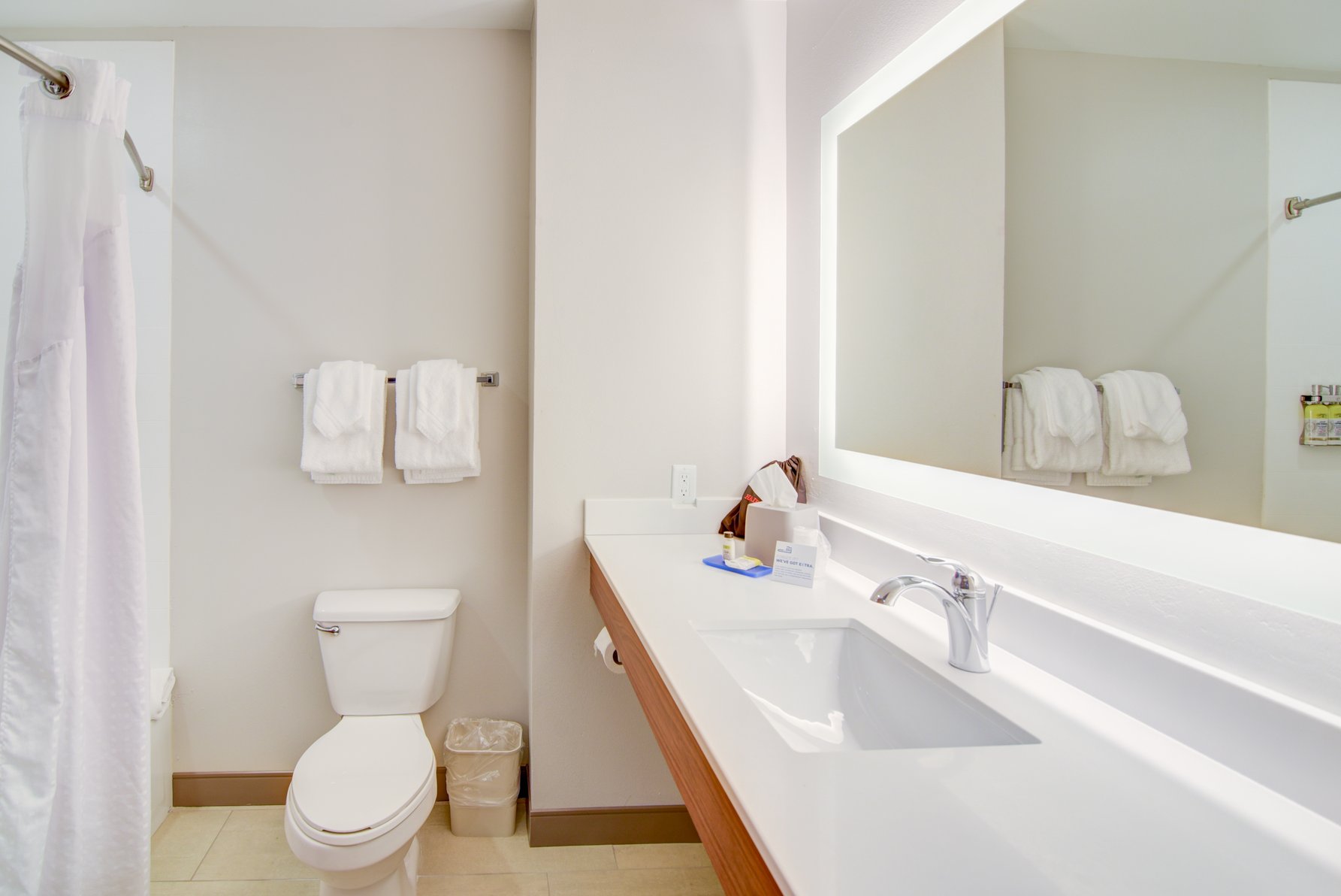 Holiday Inn Express Hotel & Suites Foley Room Type - 2 Queen Beds Suite Addl Living Area