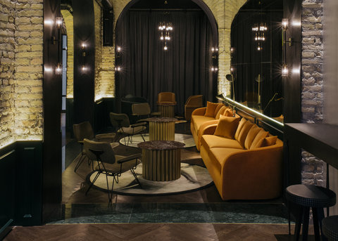 Chapter Bar