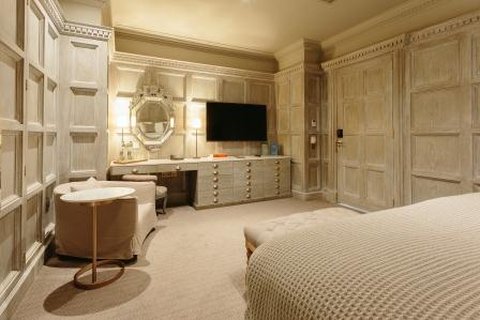 Guest photo