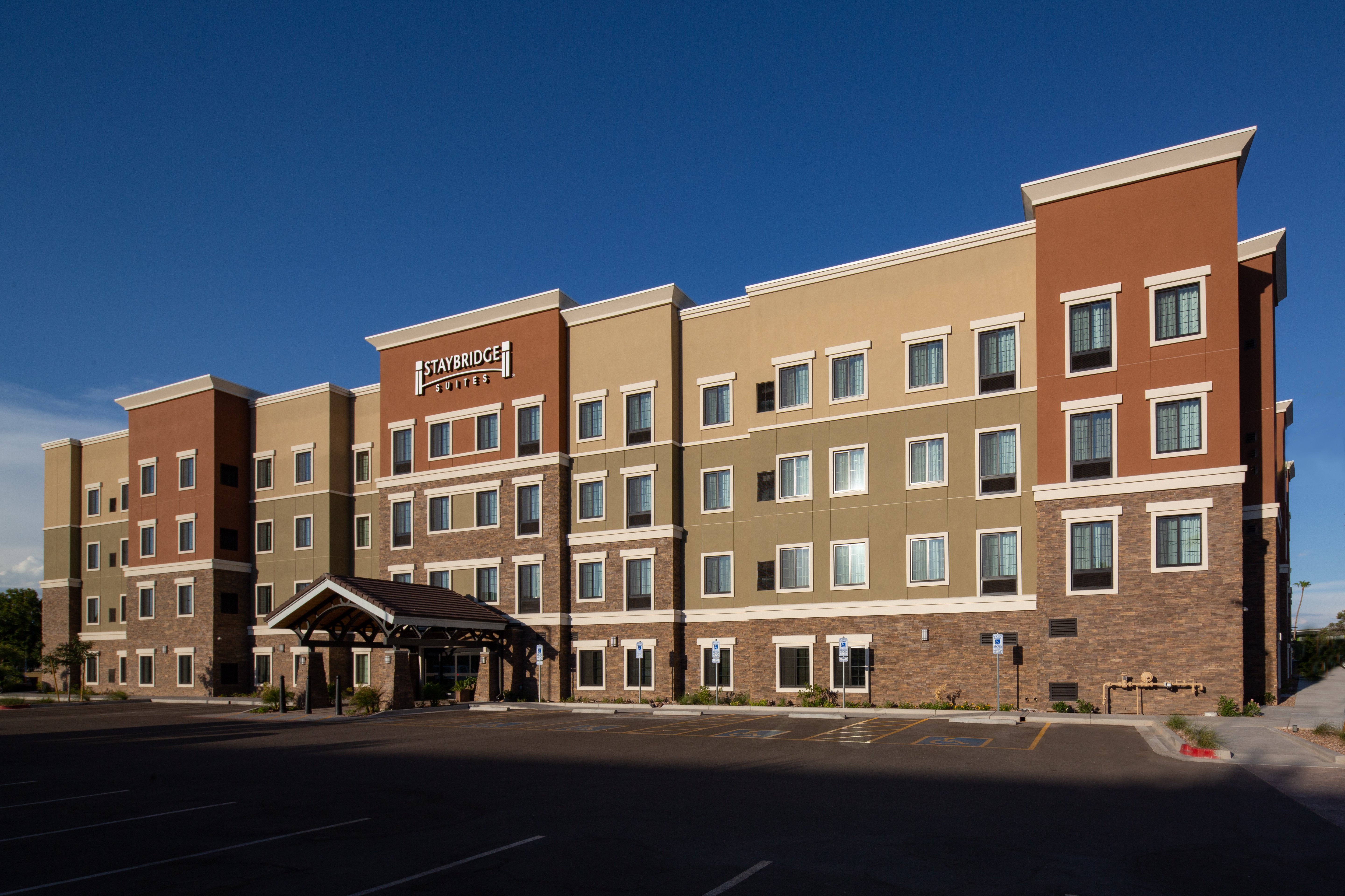 Staybridge Suites Phoenix-Biltmore