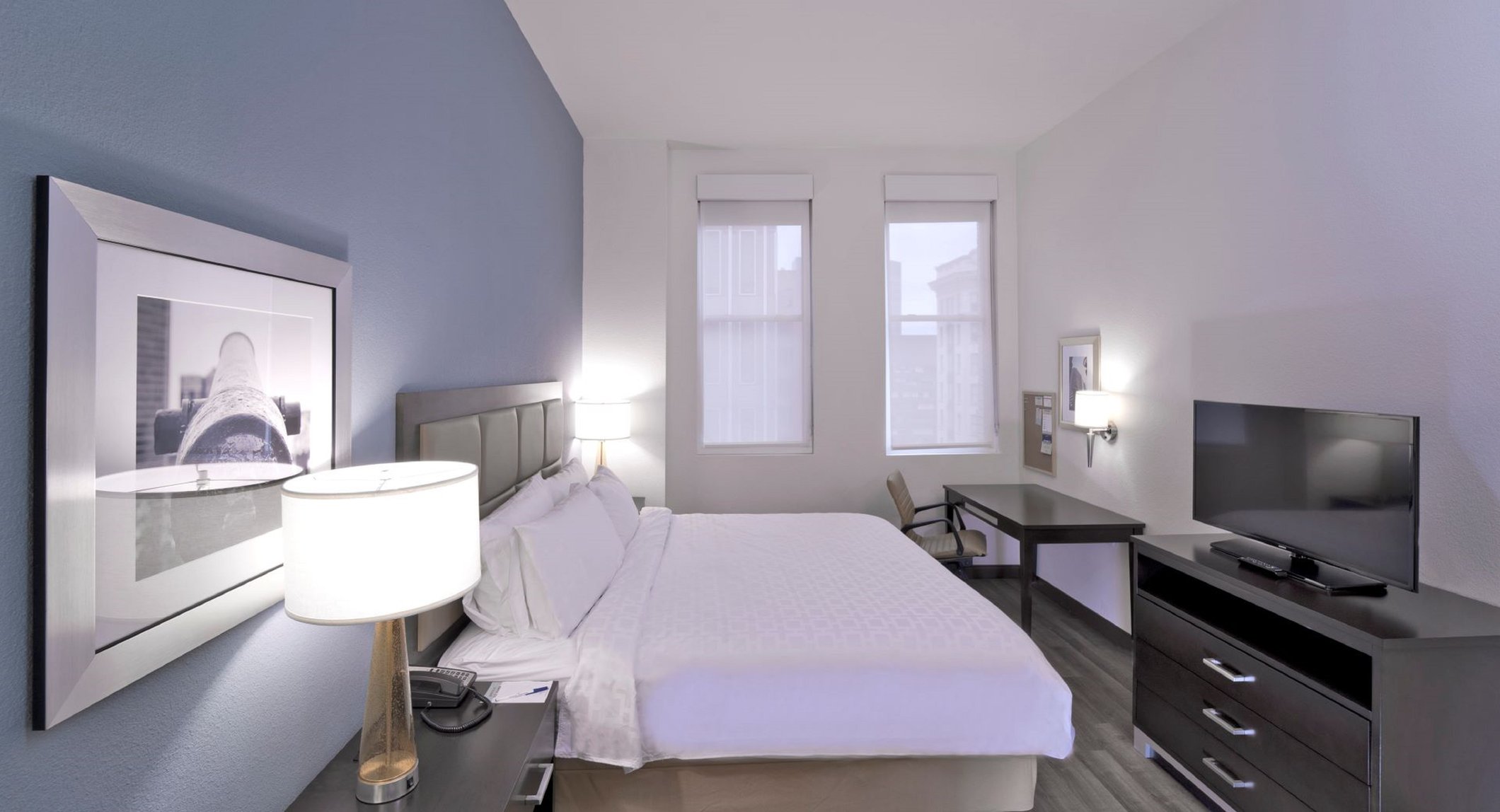 Candlewood Suites Baltimore - Inner Harbor, an IHG hotel Room Type - 1 Queen Studio Suite