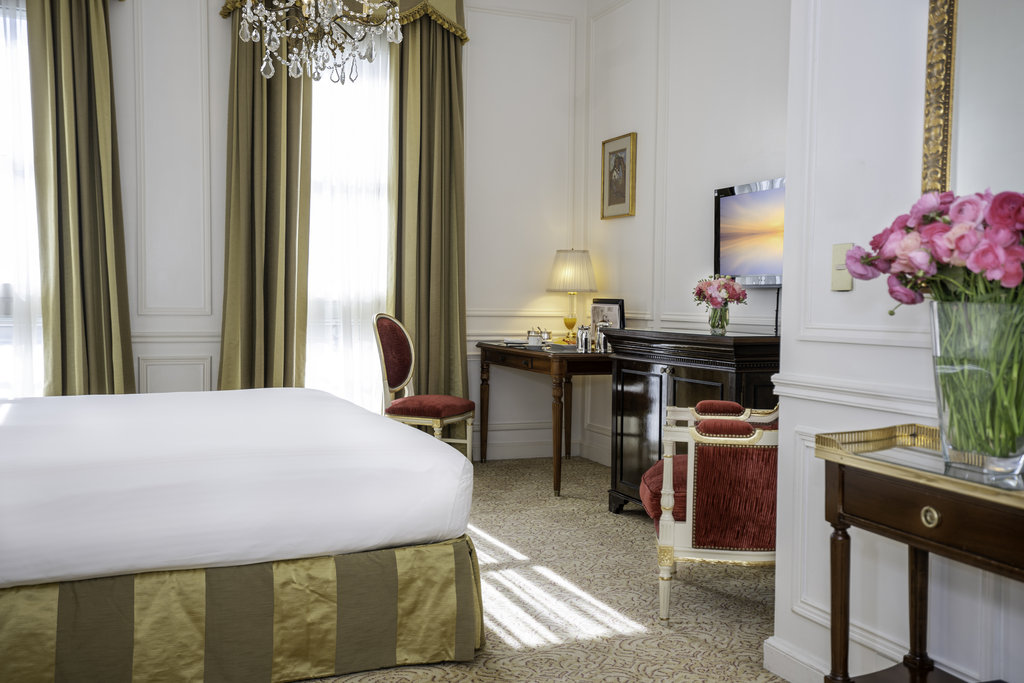 Guest photo