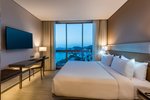 Guest room, 1 King, Marina/City view