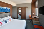 Ultra Savvy Suite, Suite, 1 King, City view, High floor