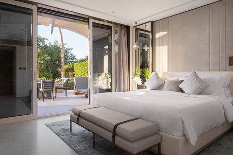 Jumeirah Beach Hotel Family Garden Suite Bedroom