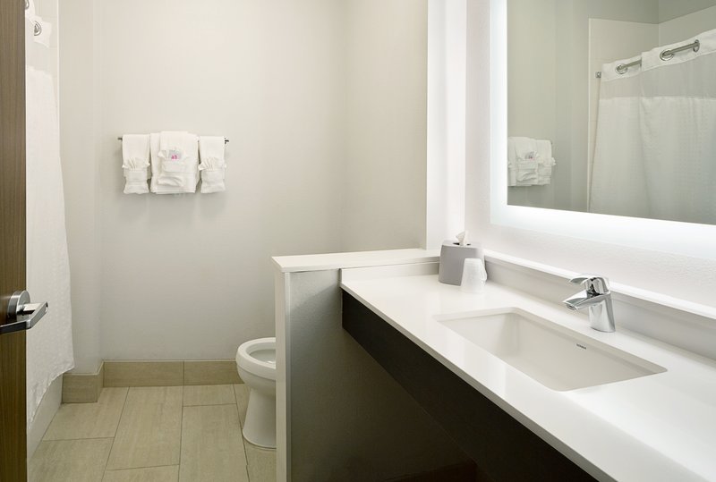 Holiday Inn Express and Suites Wentzville St Louis West