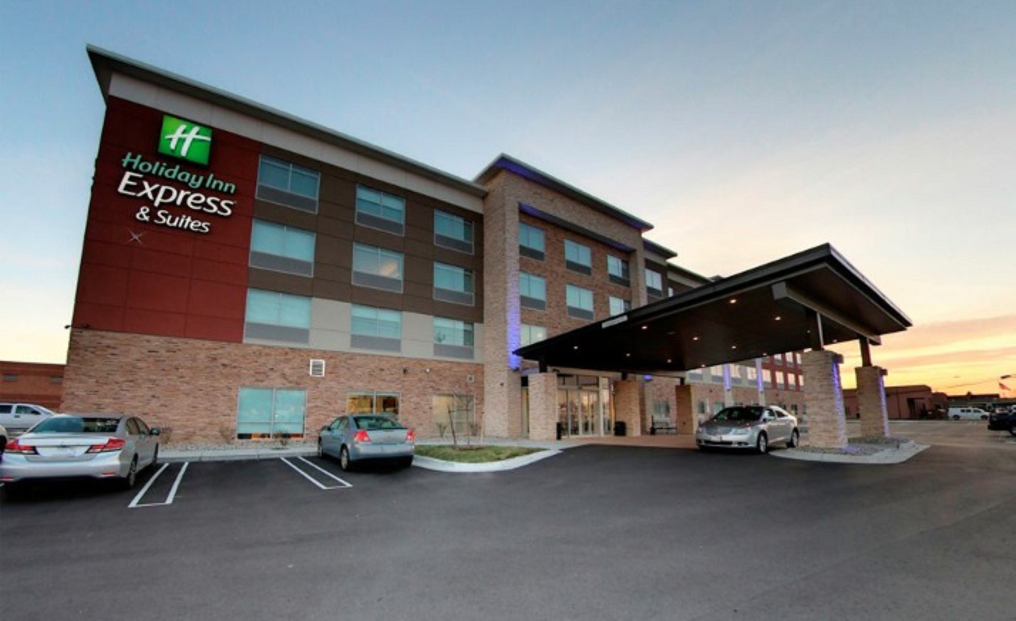 Holiday Inn Express & Stes Detroit North