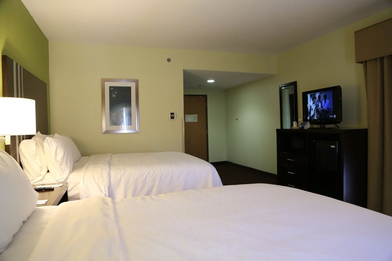 HOLIDAY INN EXP STES CLEVELAND