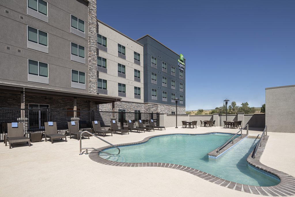 Our zero entrance pool is a perfect place for health and wellness