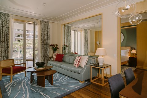 Studio Suites in Aqua and Baia wings feature convertible sofa
